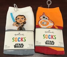 Hallmark Star Wars Rey Kids boys/girls Sword Fight Socks/R2D2 S/M