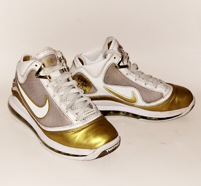 chinese new year lebron 7