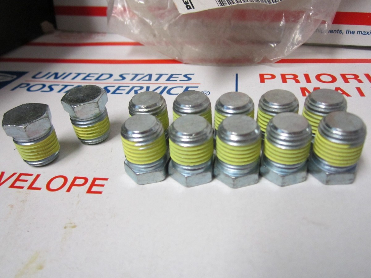 DETROIT DIESEL PLUG OIL COOLER DDE 08922327 QUANITY 12 PLUGS IN  
