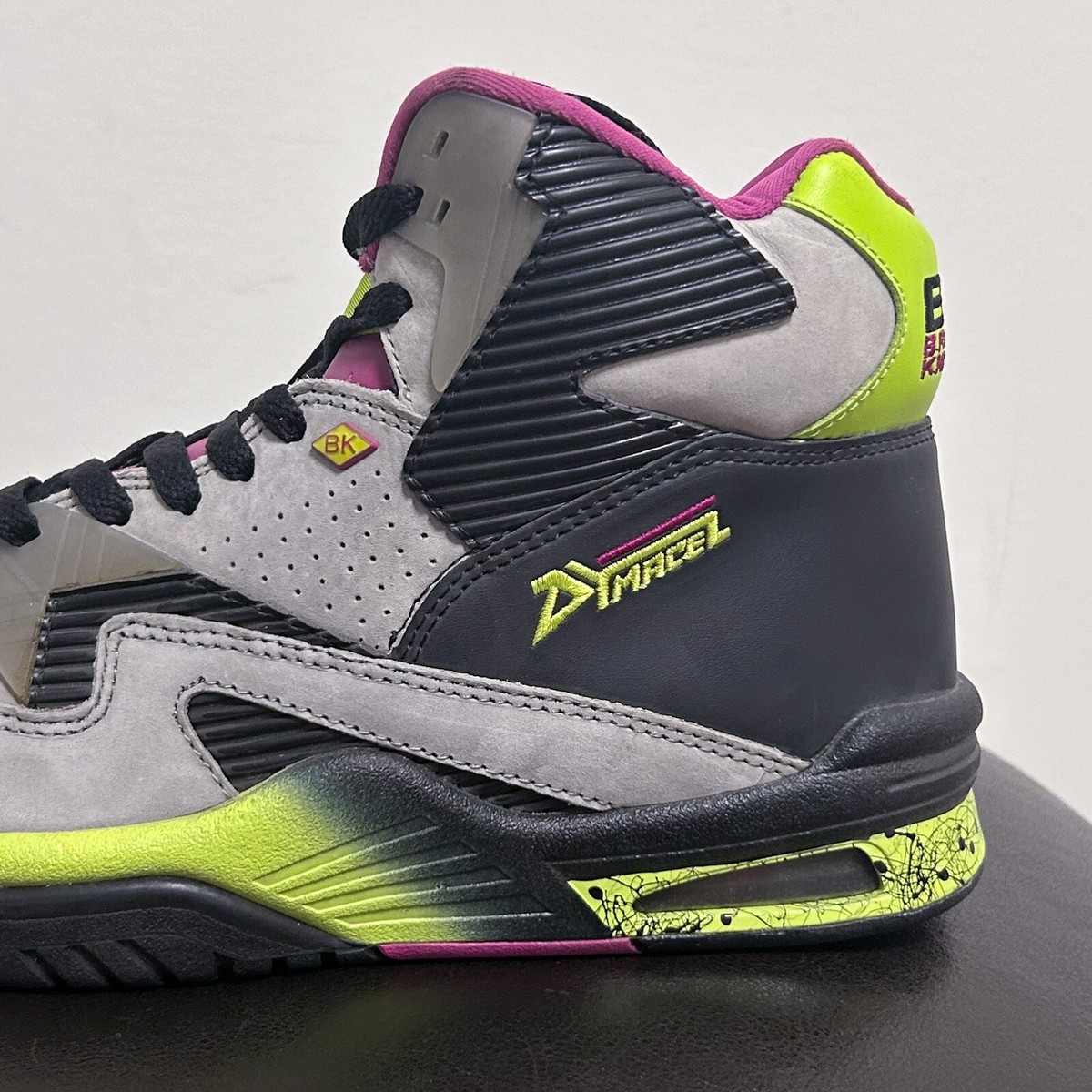 British Knights Dymacel Mid Tops Size 10 Shoes NWT Rare Wh/blk/cobal/grn #00u s-l1200.jpg main image 2