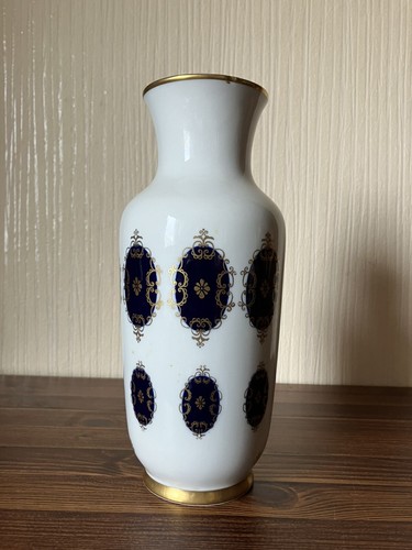 Echt-Kobalt Volkstedter Porzellan 1762 Vase weiß/blau mit Goldmotiven 26cm - Bild 2 von 6