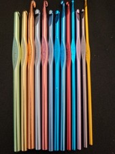 Assorted Crochet Hook Lot 13 Boye Susan Bates Aluminum Mixed Sizes E F G H I J K