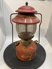 Vtg 1968 COLEMAN RED 200A Porcelain Coated KEROSENE LANTERN Pyrex Globe