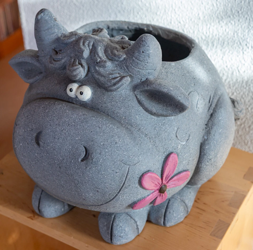 Blumentopf Kuh ca 32cm hoch und ca 31cm breit