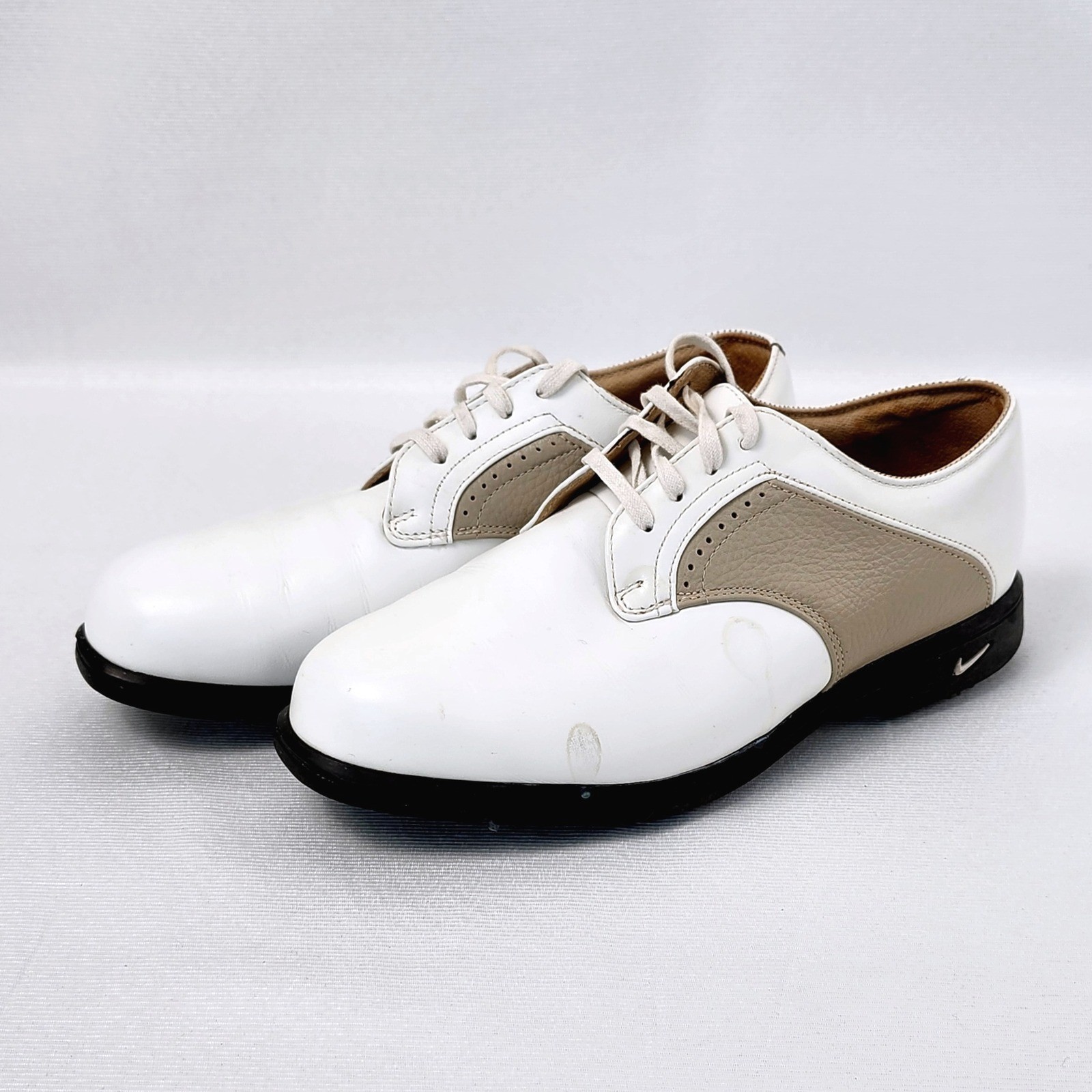 Nike Air Comfort Verdana Last Golf Shoes Womens 7W Saddle Leather Soft Spikes