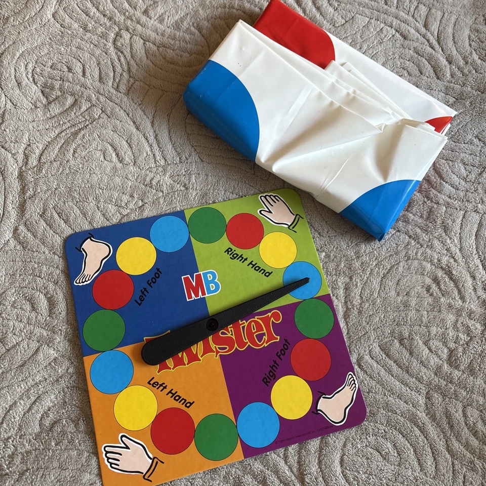 MB Games – Twister – Classic Family Party Game - Image 3 of 3