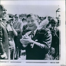 1968 Watertown Nelson Rockefeller Pigeon Wirephoto 8X8 Historic Vintage