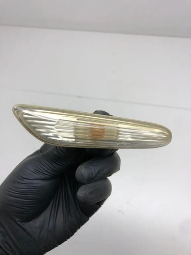 BMW 5 E60 Kotflügelblinker vorne rechts 8382104 3.00 Diesel 2007 33820218