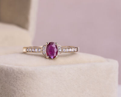 Luxus Ring 0,47 Karat roter Rubin & schwach-hellrosa Diamant | 14 Karat Rotgold