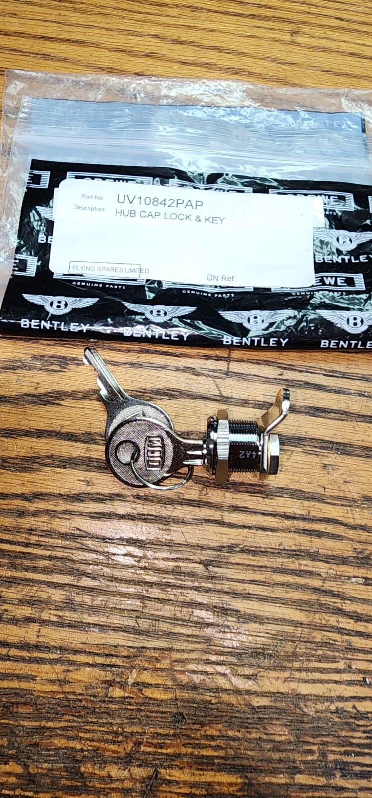 ROLLS ROYCE BENTLEY HUBCAP LOCK UV1084PAP DOM