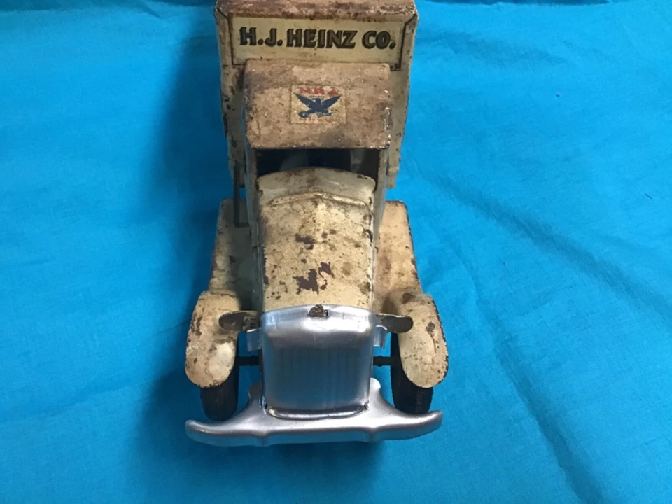 Camión de reparto Metalcraft Heinz 57 de 11” de acero prensado de la década de 1930 Foto 4 de 4