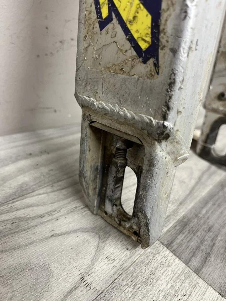 95-96 CR125R CR 250R 1995 OEM suspensión basculante 52100-KZ3-600 Foto 4 de 4