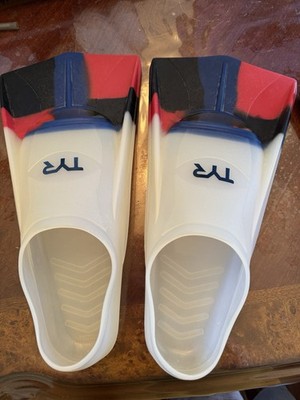 TYR Stryker Silicone Swim Fin -T720 Men s Size 10-11  (US)