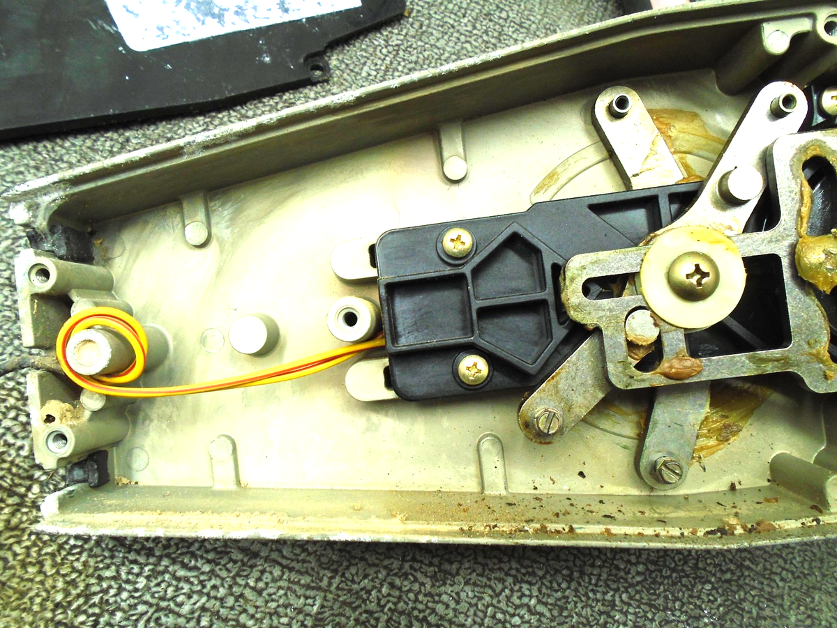 Concealed Side Mount Control Box w Trim Switch 883710 A03 Mercury