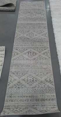 IVORY / GREY 2'-0'' x 8'-0'' Flaw in Rug, Reduced Price 1172798517 TUL272A-28