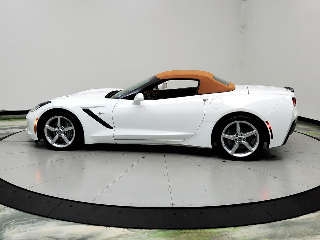 2015 White Chevrolet Corvette   | C7 Corvette Photo 8