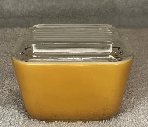 Vintage PYREX 501-B Refrigerator Dish with Lid 501-C Gold