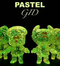 Brand new HUMAN ROBOT PANDEAD Shockun Wassan Glow in the Dark Sofubi