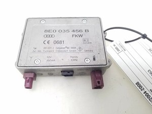 AUDI A4 8EC, B7 Antennenverstärker  8E0035456B 2005 25074776