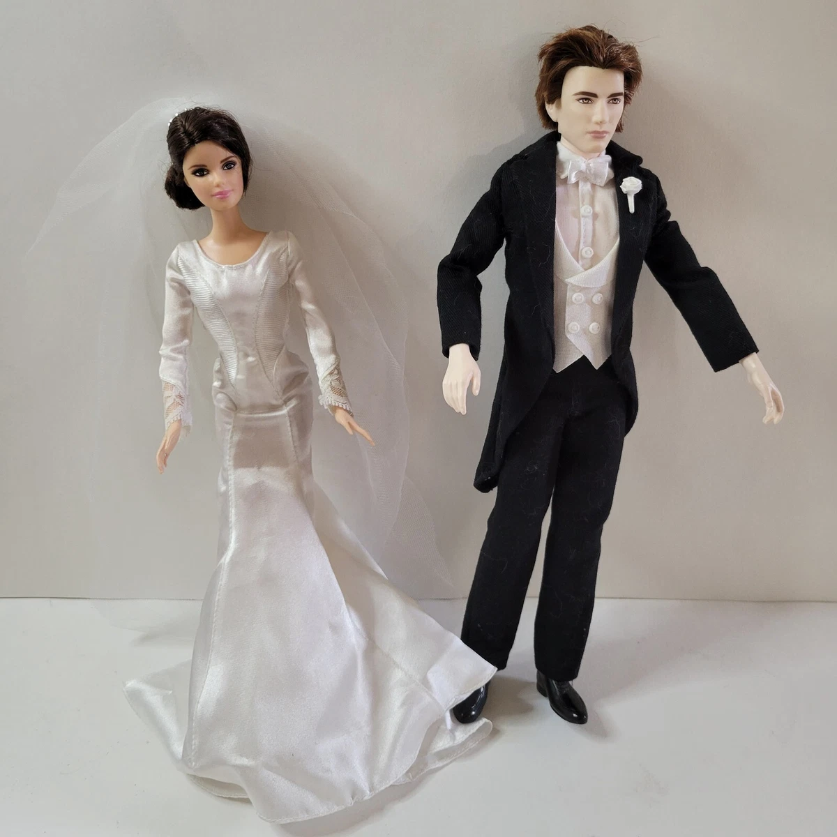 breaking dawn bella wedding dress