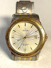 Vintage Mens Elgin FC537 007 Quartz Watch Day/Date Gold Tone Watch Works
