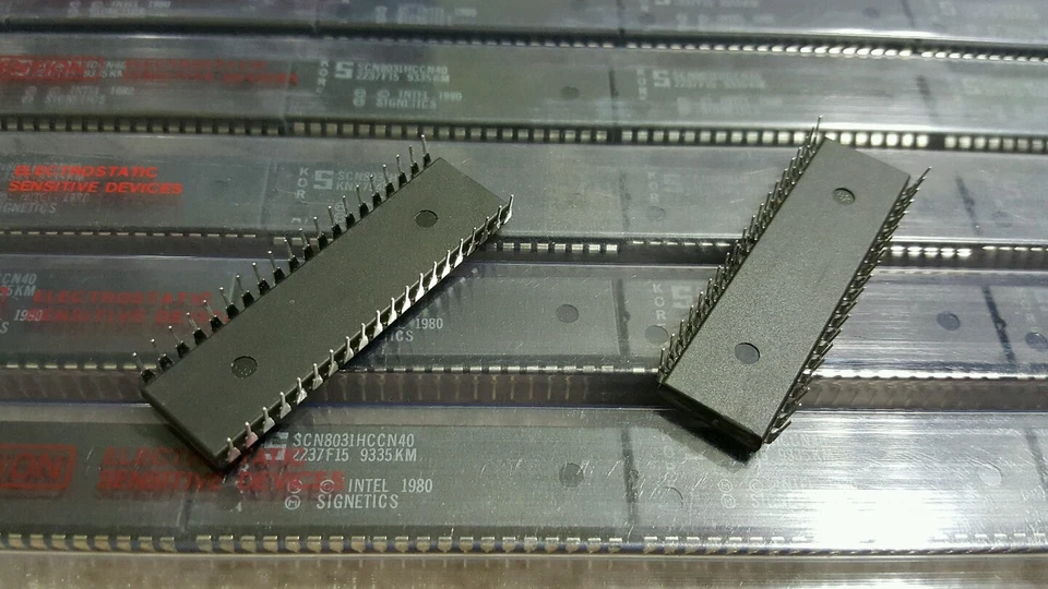 SCN8031HCCN40 8 bit microcontroller intel signetics NOS - Photo 3/3