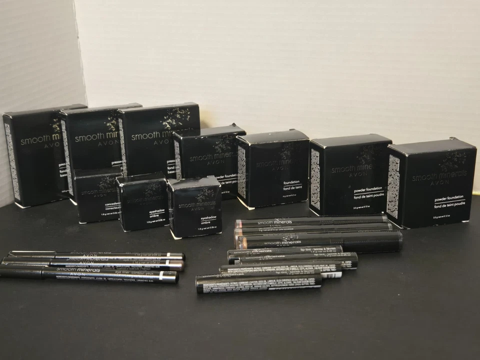 Avon Smooth Minerals Powder Foundation, Powder, Concealer, Blush Loose - Image 3 of 3