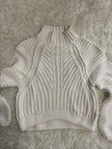 💕Free People Sweetheart Knit High Low Chunky Mock Neck Sweater Small💕