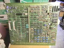GIANT UNKOWN ???    ARCADE GAME PCB board  CFL