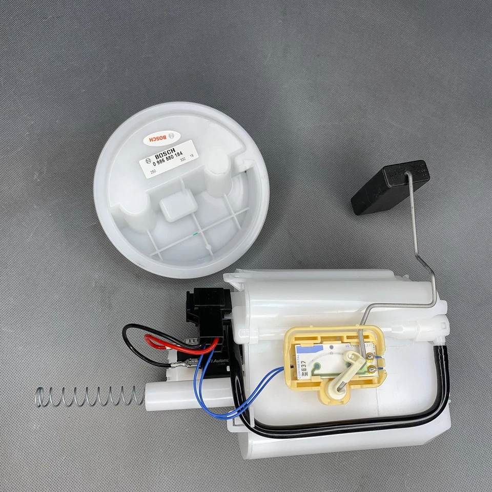 For Mercedes W203 W209 C & CLK-Class 0986580184 OE GENUINE Fuel Pump Assembly - Image 2 of 4