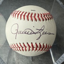 Top 10 Rollie Fingers Baseball Cards 24