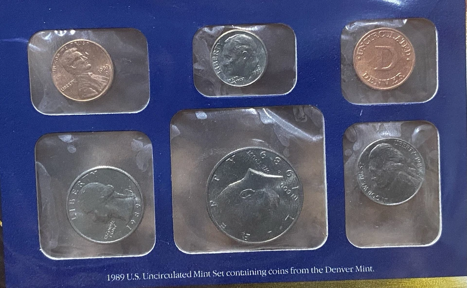 1989 P And D Uncirculated Mint Set Postal Commemorative Society Coin And Stamps - Image 3 of 4