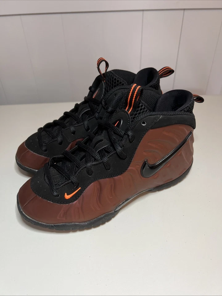 Talla 2.5Y (PS) - Nike Little Posite Pro Mid Hyper Crimson Foto 2 de 4