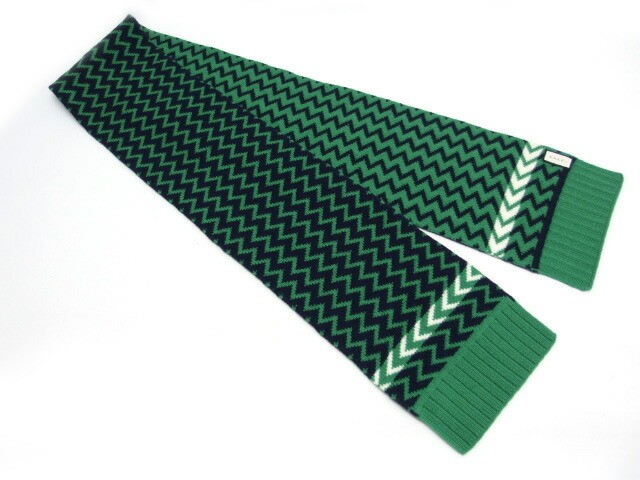 Authentic Gucci Chevron Pattern Wool Reversible K… - image 22