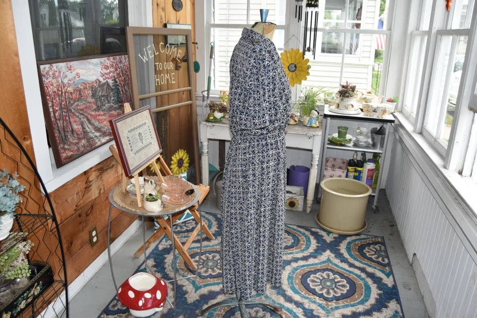 1980s Leslie Fay Graphic Pleated Dress Silver Buttons Elastic Waist Blue Sz. M/L - Image 2 of 4