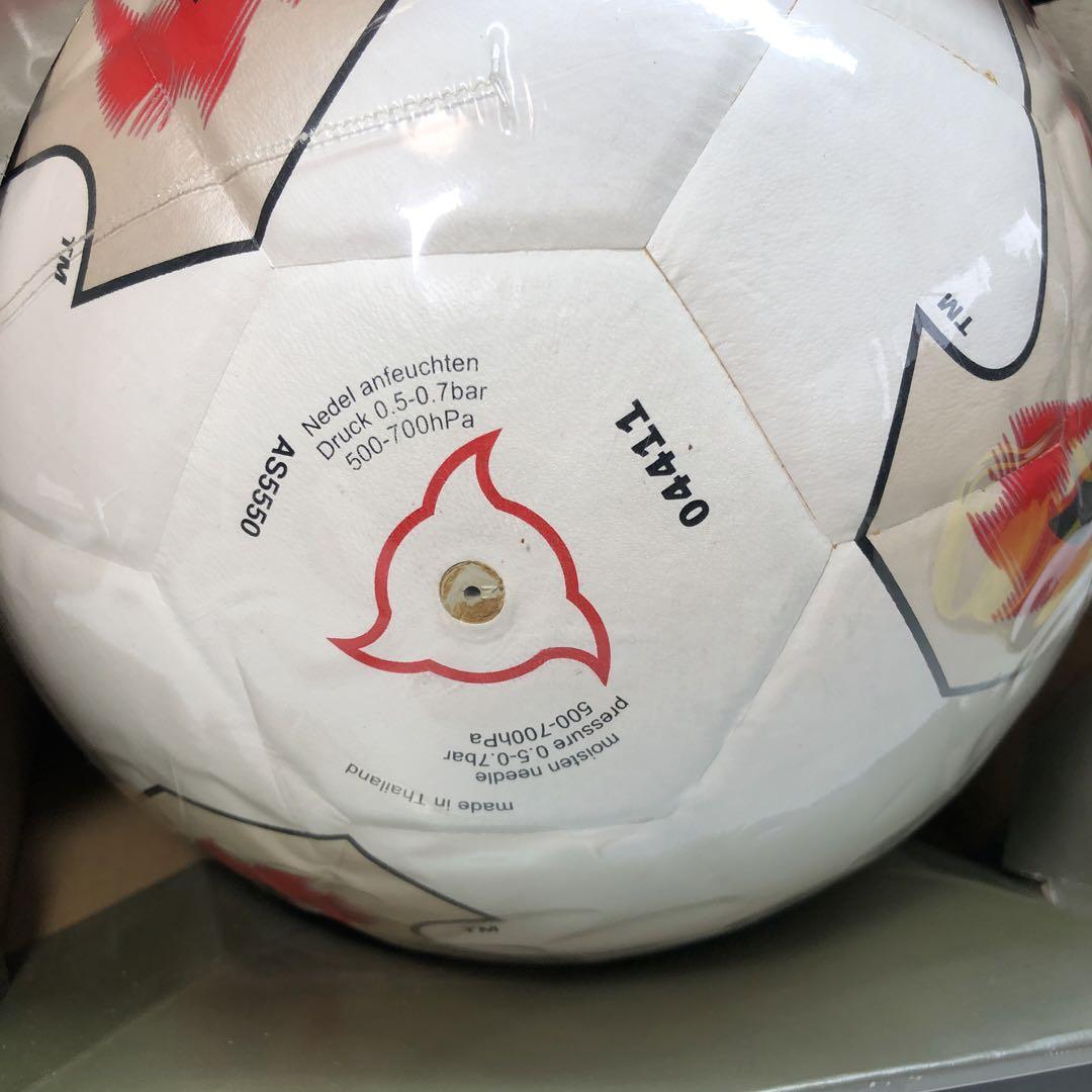 62 【FEVERNOVA】2002 FIFAワールドカップ 韓国/日本 Adidas World Cup 2002 Korea & Japan Fevernova Match Soccer