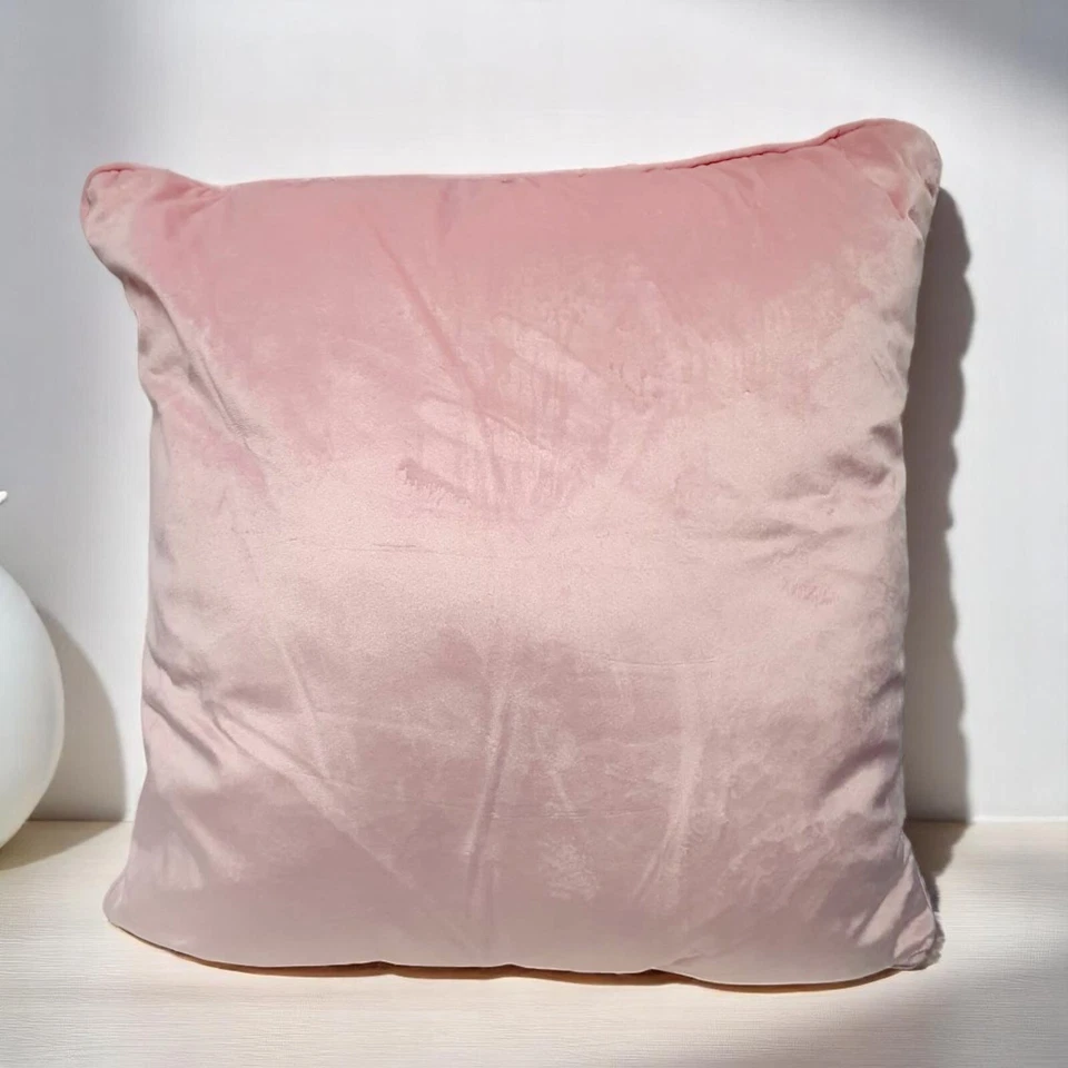 Cuscino Minnie Mouse - Cuscino morbido in peluche con disegno pastello, decorazione Disney - Immagine 3 di 4