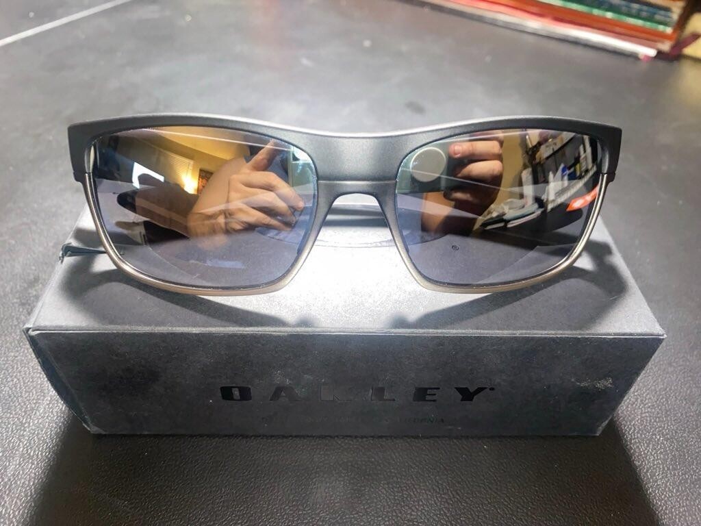 Oakley TwoFace Polarized Sunglasses + Multi/Bifocal Lenses | eBay