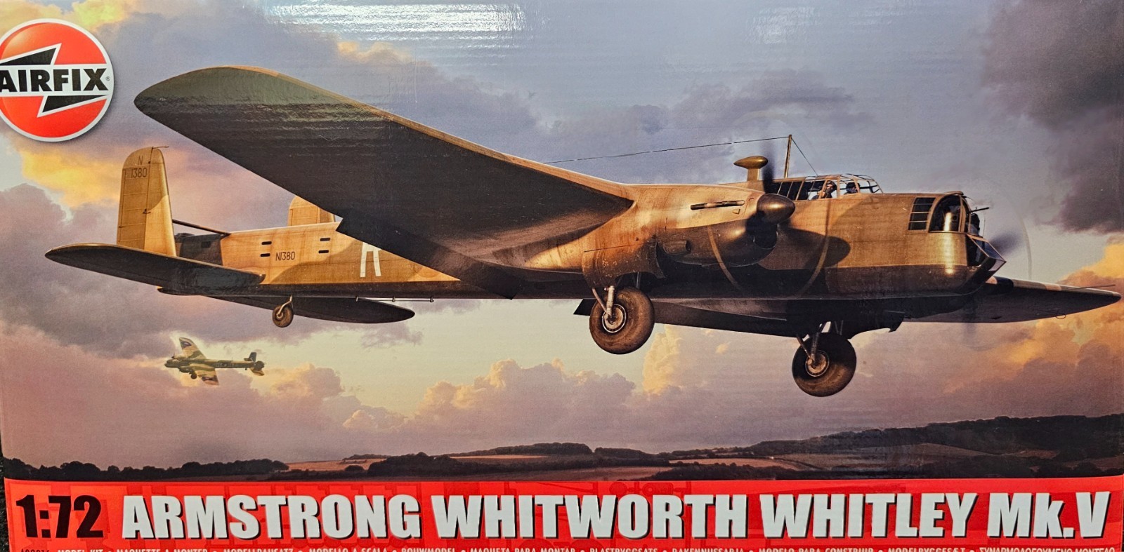 A08016 Airfix 1:72 Scale Armstrong Whitworth Whitley MK.V