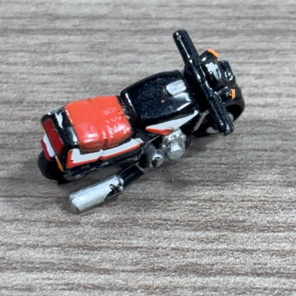 VTG Micro Machines Moto Guzzi Eldorado Motorcycle Black Red - Image 3 of 4