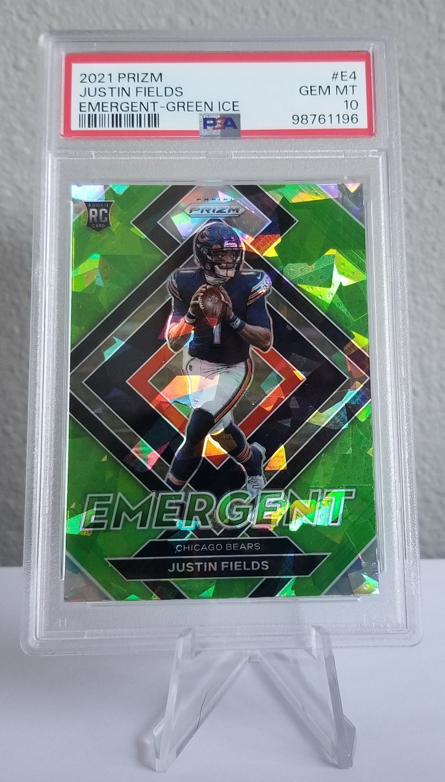 Justin Fields RC 2021 Prizm Emergent Green Ice # E-4 PSA 10