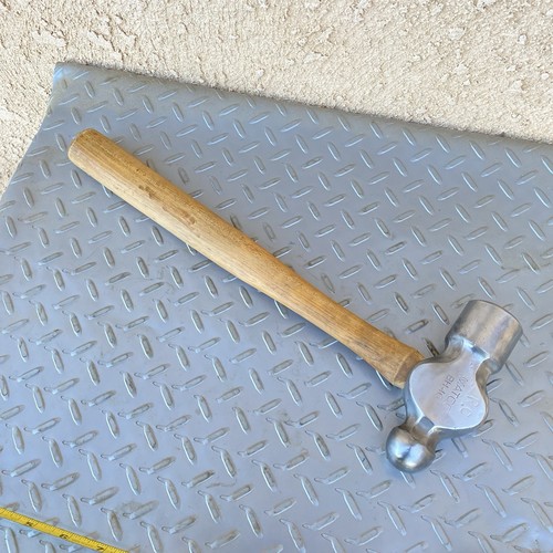 Matco Tools BH-40, 40 Oz Ball Peen Hammer With 13-1/2” Hickory Handle - Picture 2 of 12