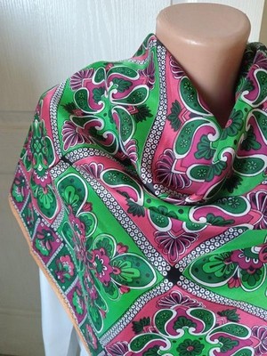Etro Green/Burgundy Style Scarf