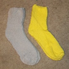 NEW 2 Pair Women's Fluffy Fuzzy Socks Beige  Yellow NEW