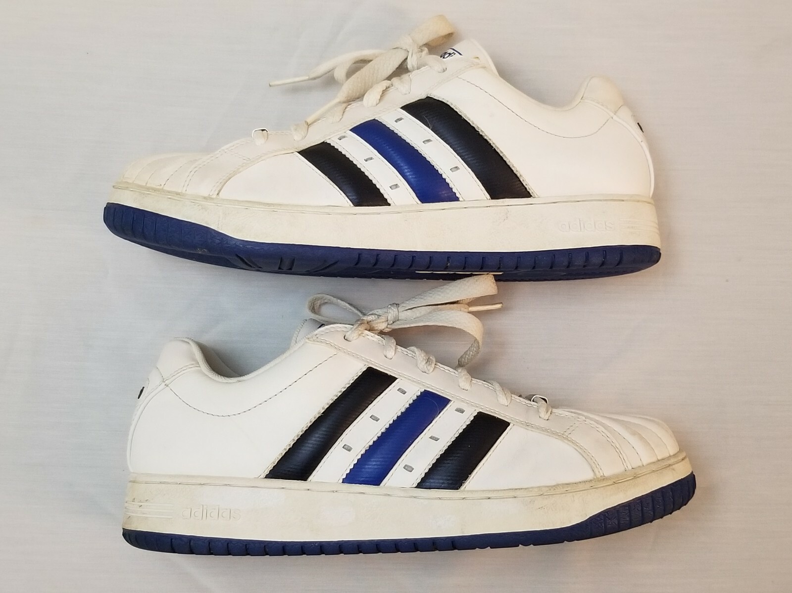 Adidas Running Shoes 2004 White Black 
