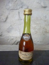 Mignonnette bouteille Grande fine armagnac Janneau 5 cl non ouverte