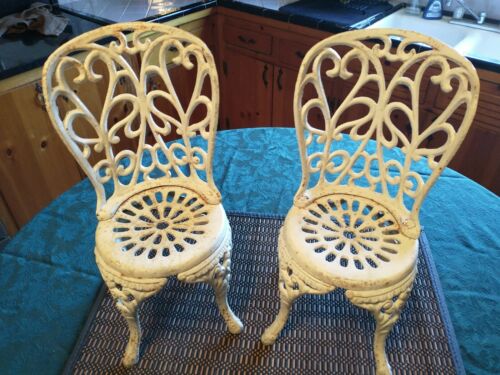 Vintage WHITE Cast Iron Doll Chair/Plant Stand 13.5" Tall 6 1/2" DIAMETER - Afbeelding 1 van 6