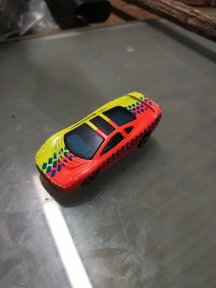 1992!!! Original Vintahe Matchbox Jaguar XJ220 Made in Thailand 1:64 scale Works - Image 2 of 4