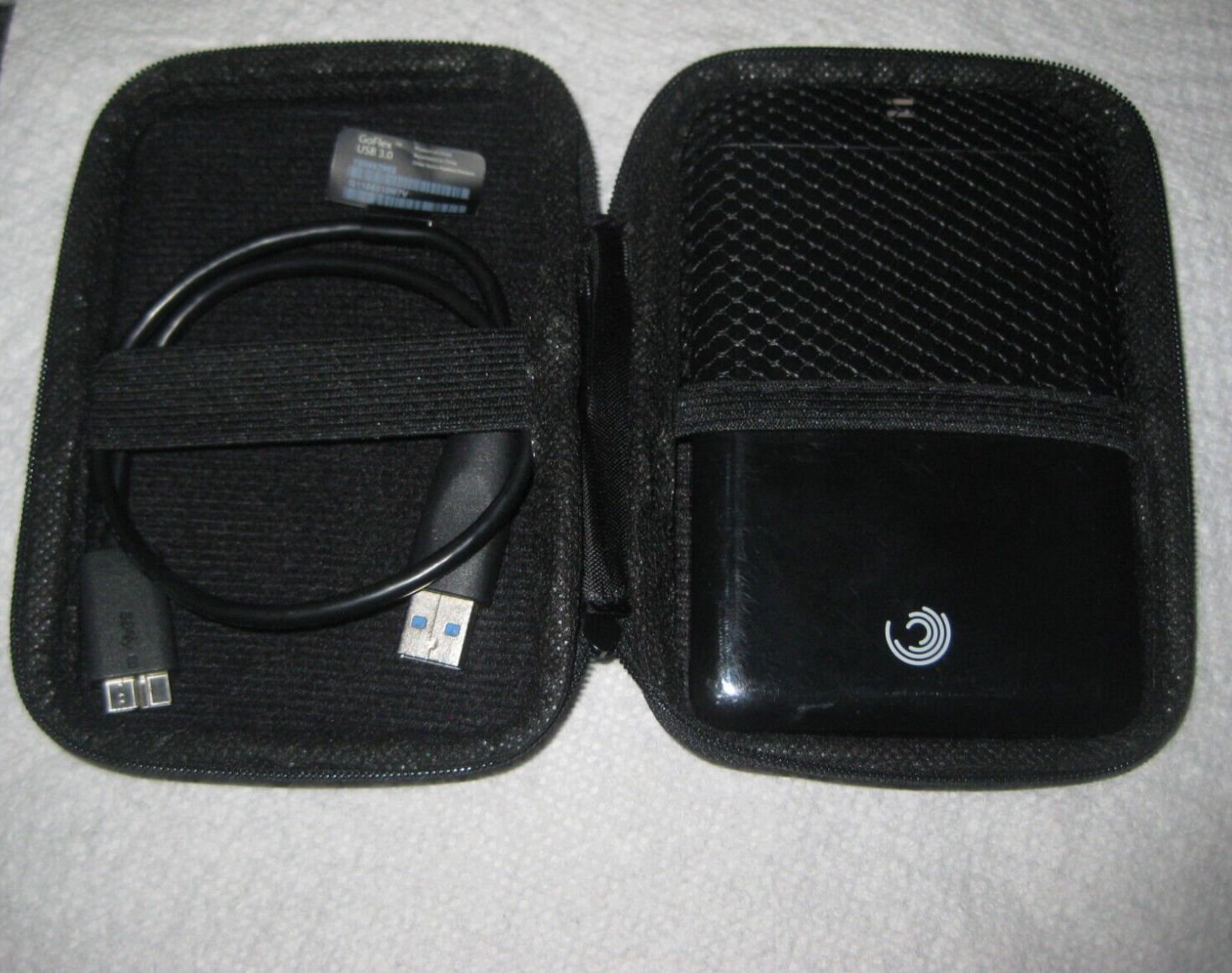 Seagate FreeAgent GoFlex 500GB External Hard Drive with Hard Case-image