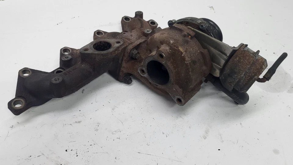 Opel Astra H 1,7 Diesel  Turbolader Turbo Krümmer Abgaskrümmer  8973858151  (06) - Bild 3 von 4